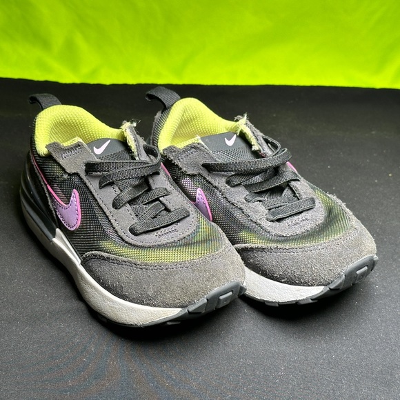 Nike Other - NIKE Waffle One (kids)